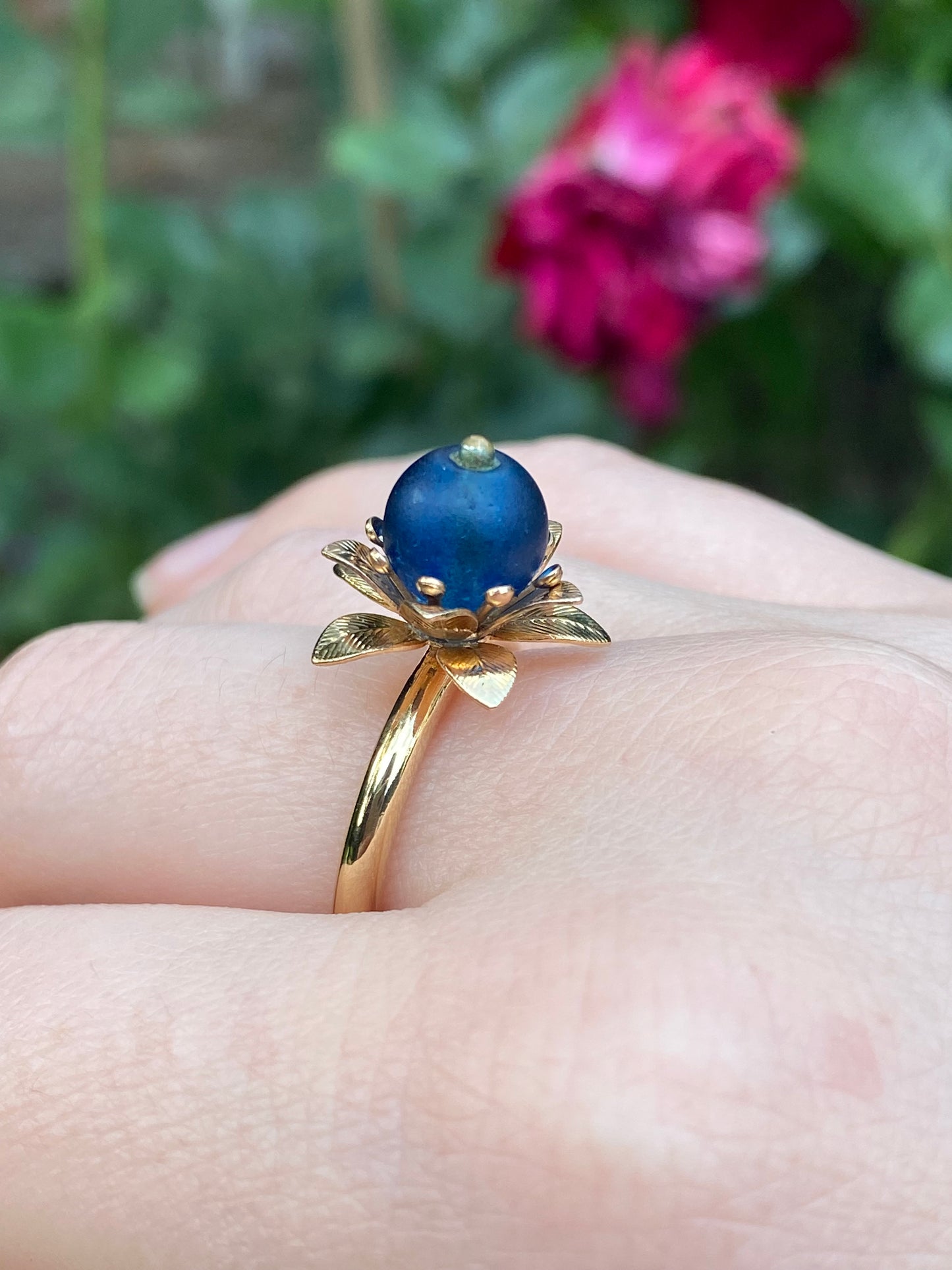 Bague Fleur Gravée à la Perle