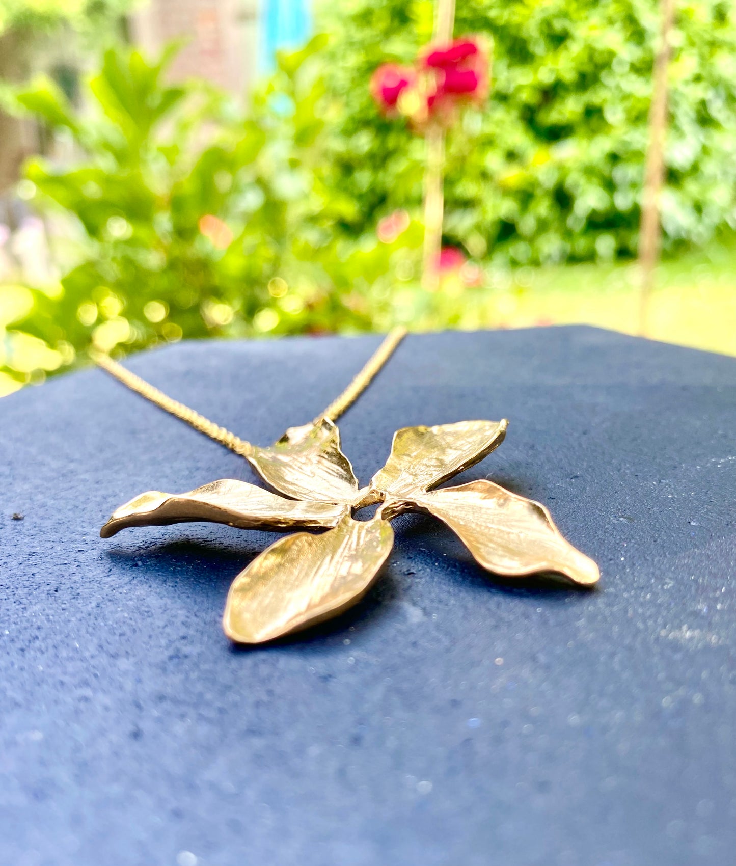 Pendentif Fleur de Laurier